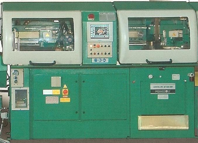 Horizon Brown 425 CNC Automatic Mitering Cold Saw can be purchase without material bundle loader.